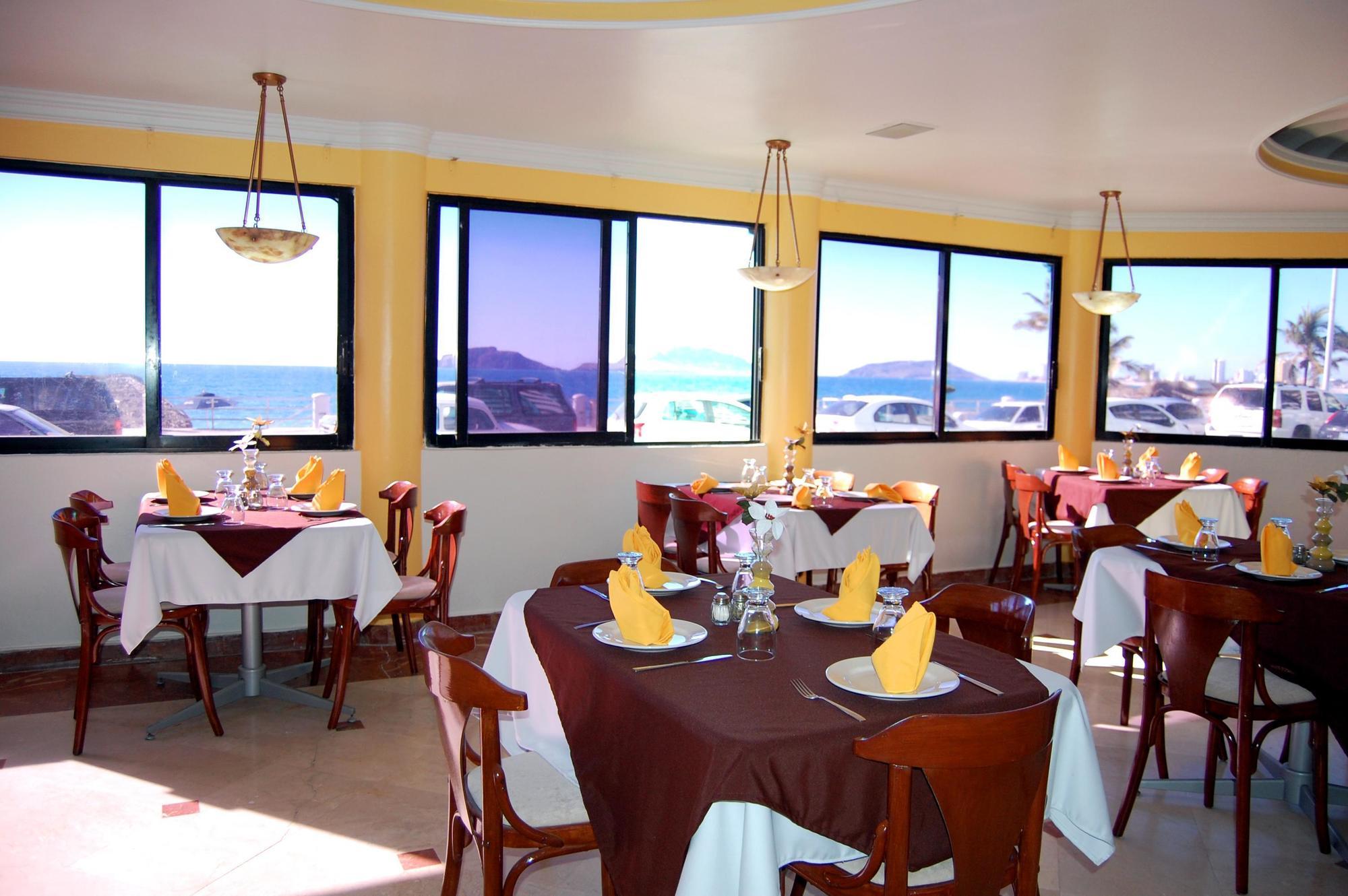 Hotel Playa Marina Mazatlan Exterior photo